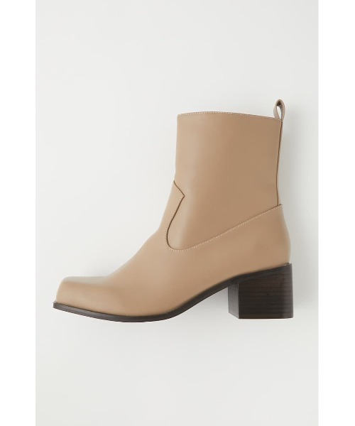 MOUSSY（マウジー）の「SQUARE TOE SHORT ブーツ（ブーツ・レディース・ベージュ/ブラック・MEDIUM/SMALL/LARGE）」の4枚目の写真