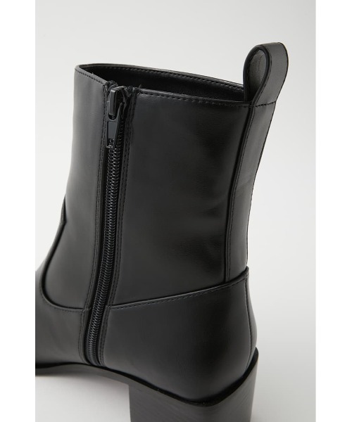 MOUSSY（マウジー）の「SQUARE TOE SHORT ブーツ（ブーツ・レディース・ベージュ/ブラック・MEDIUM/SMALL/LARGE）」の10枚目の写真