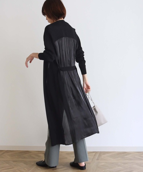 vingtrois（バントロア）の「【Vingtrois】バック異素材ロングカーディガン（カーディガン/ボレロ・レディース・ブラック/ベージュ/ブルー/ワインレッド・M）」の3枚目の写真