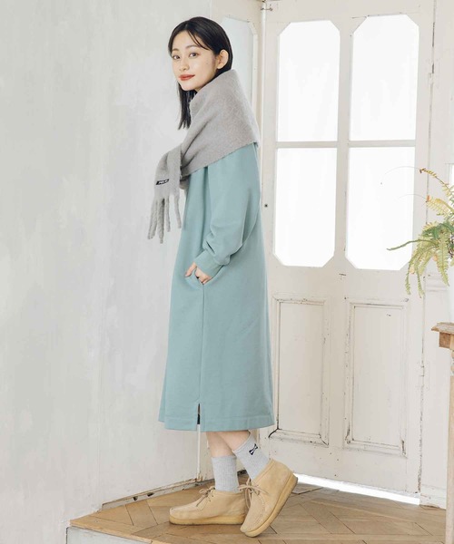 MILKFED.（ミルクフェド）の「BICOLOR SWEAT DRESS（ワンピース・レディース・ブラック/ベージュ/ライトグリーン・ONE SIZE）」の4枚目の写真