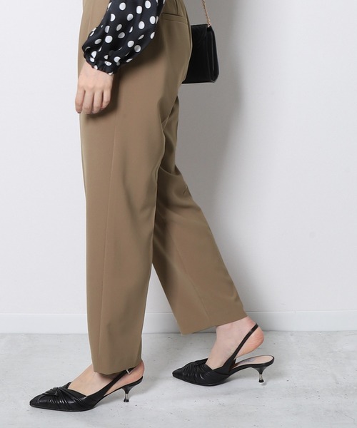 Re.Verofonna(ヴェロフォンナ)の「リラックスタックプレスパンツ(その他パンツ・レディース・グリーン/ベージュ/ブラック・MEDIUM/SMALL)」の5枚目の写真