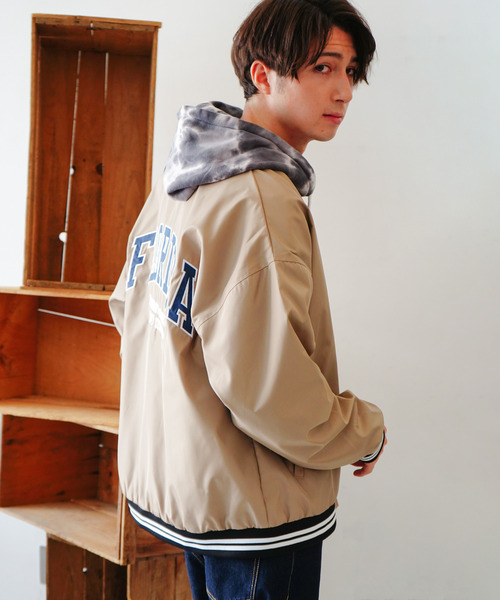 VENCEEXCHANGE(ヴァンスエクスチェンジ)の「カレッジロゴBIGシルエットスタジャン(スタジャン・メンズ・ブルー/ベージュ/グリーン・L/M)」の17枚目の写真