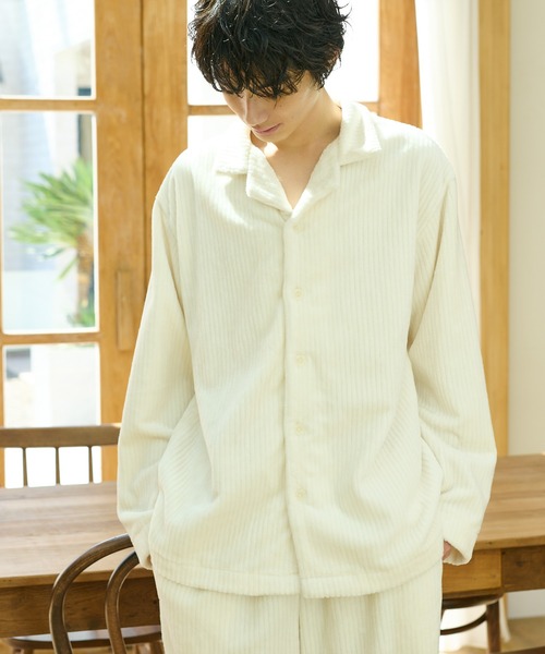 TERRITOIRE(テリトワール)の「MENS ''ふわもこ'' コーデュロイ'' パジャマ 上下セット(ルームウェア/パジャマ・メンズ・チャコールグレー/ベージュ/ネイビー/オフホワイト・MEDIUM/LARGE)」の2枚目の写真