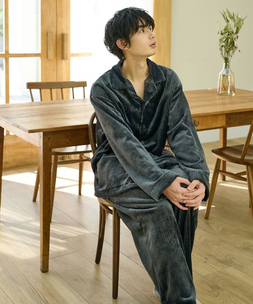 TERRITOIRE(テリトワール)の「MENS ''ふわもこ'' コーデュロイ'' パジャマ 上下セット(ルームウェア/パジャマ・メンズ・チャコールグレー/ベージュ/ネイビー/オフホワイト・MEDIUM/LARGE)」の3枚目の写真