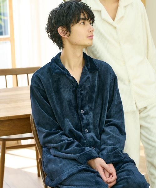 TERRITOIRE(テリトワール)の「MENS ''ふわもこ'' コーデュロイ'' パジャマ 上下セット(ルームウェア/パジャマ・メンズ・チャコールグレー/ベージュ/ネイビー/オフホワイト・MEDIUM/LARGE)」の5枚目の写真