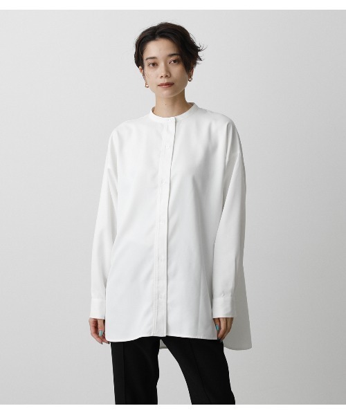 AZUL by moussy（アズールバイマウジー）の「BAND NECK BACK SLIT SHIRT/バンドネックバックスリットシャツ（シャツ/ブラウス・レディース・ホワイト/ブラック・SMALL/MEDIUM）」の6枚目の写真