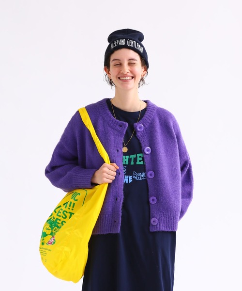 sara&cake（サラアンドケイク）の「ボタンクルーネックカーディガン（カーディガン/ボレロ・レディース・オレンジ/ピンク/パープル/ベージュ/イエロー/グリーン/ピンク系その他/ロイヤルブルー/レッド/ネイビー/ライラック/グレー系その他/シルバー/ネイビー系/ブルー系その他/キャメル/オレンジ系その他/クリーム/レッド系その他/イエロー系その他/ブルー系その他2・FREE）」の11枚目の写真