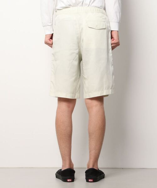 Our Legacy（アワーレガシー）の「OUR LEGACY M2194DST DRAPE SHORT TRANSLUCENT DIRT WHITE（その他パンツ・メンズ・オフホワイト・44）」の2枚目の写真