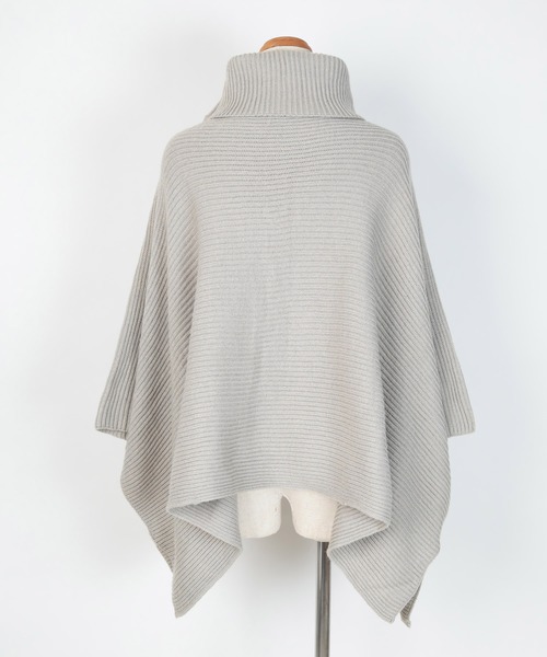 UR'S（ユアーズ）の「タートルニットポンチョ（ポンチョ・レディース・アイボリー/ブラック/ネイビー/グレー・FREE）」の13枚目の写真
