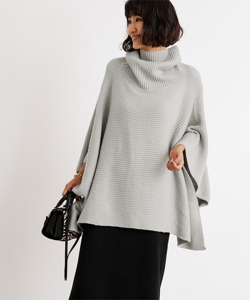 UR'S（ユアーズ）の「タートルニットポンチョ（ポンチョ・レディース・アイボリー/ブラック/ネイビー/グレー・FREE）」の8枚目の写真