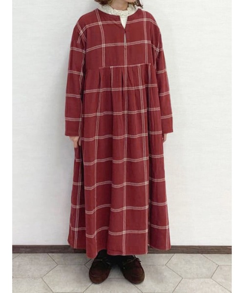 Samansa Mos2(サマンサ モスモス)の「スキッパーチェックワンピース(ワンピース・レディース・グリーン/オフホワイト/グレー/レッド・フリ-)」の4枚目の写真