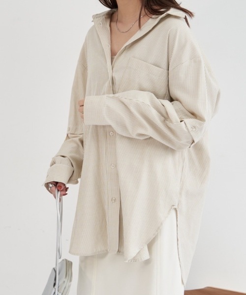 VANNIE U（ヴァニーユー）の「マルチスリーブストライプシャツ/半袖着用も可能/スリットスリーブ（シャツ/ブラウス・レディース・レッド/イエロー/ミント・FREE）」の2枚目の写真