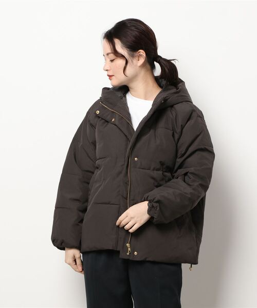 Lugnoncure（ルノンキュール）の「エアコンダウンフードジャケット（その他アウター・レディース・チャコール/グリーン/オフホワイト・ﾌﾘ-）」の7枚目の写真