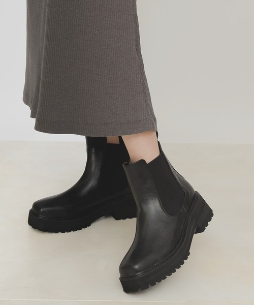 COLONY 2139（コロニートゥーワンスリーナイン）の「【マカロンFoot】チェルシーショートブーツ/サイドゴアブーツ（ブーツ・レディース・ブラック・23cm/24cm/25cm）」の11枚目の写真