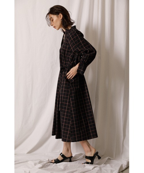 crie conforto（クリーコンフォルト）の「ギャザースリーブチェック