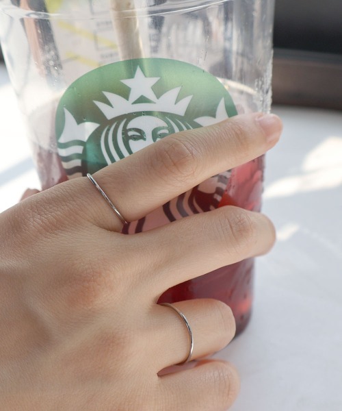 CEMONEMO(セモネモ)の「【金属アレルギー対応】 シンプル スキニーリング / サージカルステンレス 316L(リング・レディース・シルバー/ゴールド・11号/9号)」の13枚目の写真