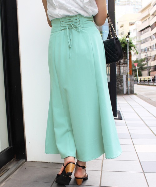 INGNI(イング)の「BACKレースUPマーメイドスカート/A(スカート・レディース・ブラック/ライトベージュ/ライトグリーン/イエロー/グリーン/オレンジ/ブラック系その他3・FREE)」の5枚目の写真