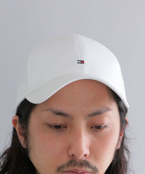 TOMMY HILFIGER（トミーヒルフィガー）の「*TOMMY HILFIGER: CLASSIC BB CAP（キャップ・メンズ・ホワイト/ネイビー/レッド・ONE SIZE）」の4枚目の写真