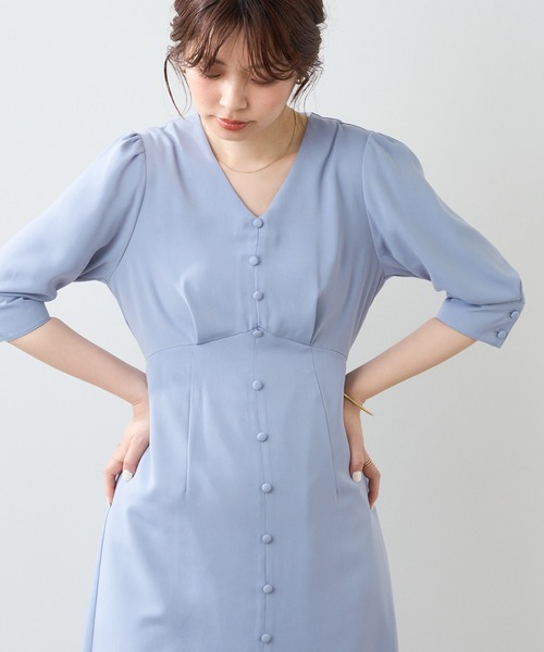 natural couture（ナチュラルクチュール）の「【WEB限定カラー有り】美シルエットラインで女性らしさ引き立つ　ちび釦レトロAラインワンピース（ワンピース・レディース・サックスブルー/その他1/その他2/その他3/その他4/グレイッシュベージュ・FREE）」の18枚目の写真