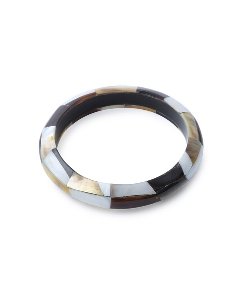 SALON adam et rope'（サロン アダム エ ロペ）の「モザイクシェルバングル（バングル/リストバンド・レディース・オフホワイト/ブラウン系その他・FREE）」の10枚目の写真