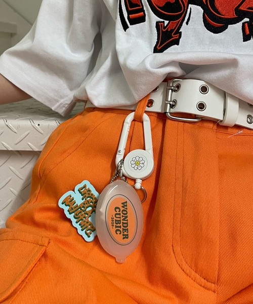 SPINNS（スピンズ）の「リール付きアクリルカラビナキーホルダー（キーホルダー・レディース・ホワイト/ブルー/ブラック/B/A・ONESIZE）」の14枚目の写真