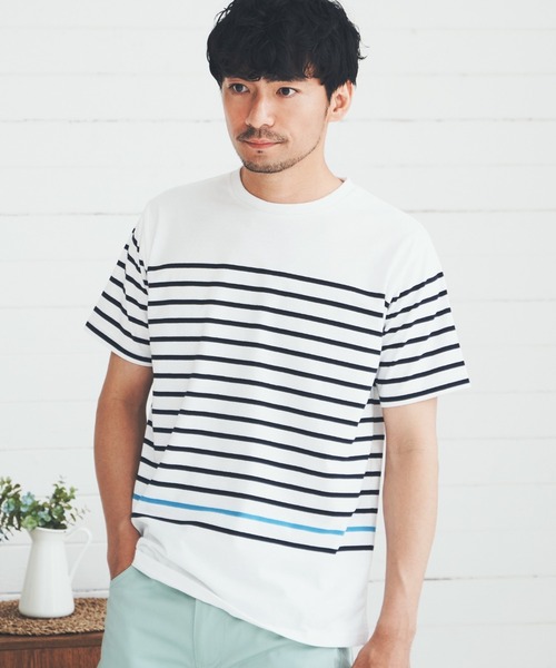 ikka（イッカ）の「VORTEXパネルボーダーTシャツ（Tシャツ/カットソー・メンズ・ホワイト/ネイビー/グレー/オリーブ・S/M/L/XL）」の2枚目の写真