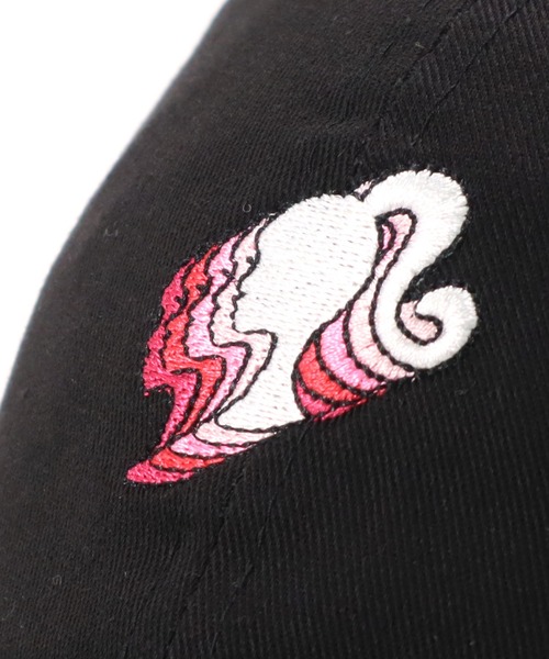 NEW ERA(ニューエラ)の「ニューエラ キャップ 9TWENTYLongVisor Barbieコラボ(キャップ・レディース・ベージュ/ネイビー/ブラック・FREE)」の16枚目の写真