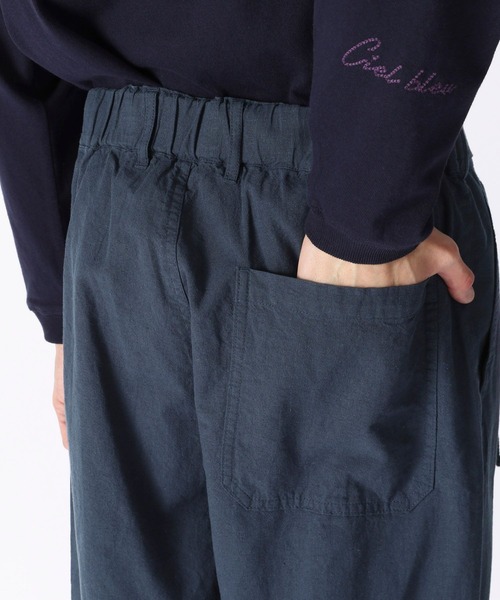 niko and...（ニコアンド）の「サイドベルトCLパンツ（その他パンツ・メンズ・ブルー/ネイビー/ベージュ・MEDIUM/LARGE）」の13枚目の写真