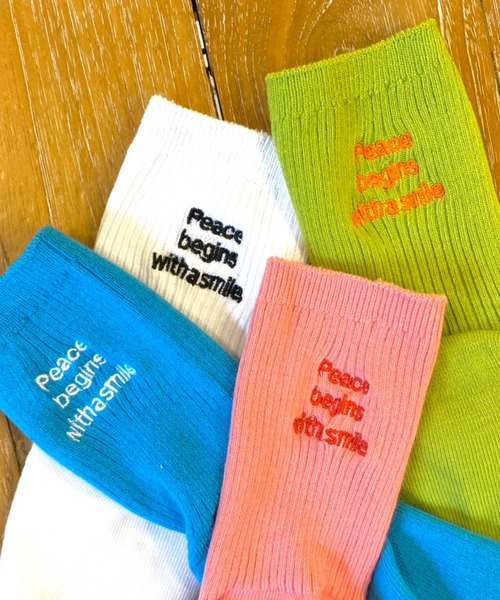 WEGO（ウィゴー）の「WEGO/刺繍ロゴリブソックス（ソックス/靴下・レディース・ブルー/ライム/ピンク/ホワイト・23-25cm）」の6枚目の写真