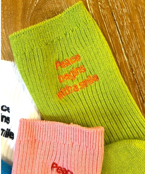 WEGO（ウィゴー）の「WEGO/刺繍ロゴリブソックス（ソックス/靴下・レディース・ブルー/ライム/ピンク/ホワイト・23-25cm）」の7枚目の写真