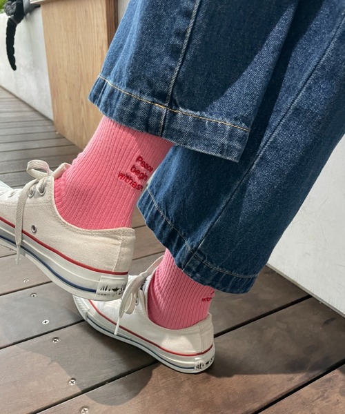 WEGO（ウィゴー）の「WEGO/刺繍ロゴリブソックス（ソックス/靴下・レディース・ブルー/ライム/ピンク/ホワイト・23-25cm）」の5枚目の写真