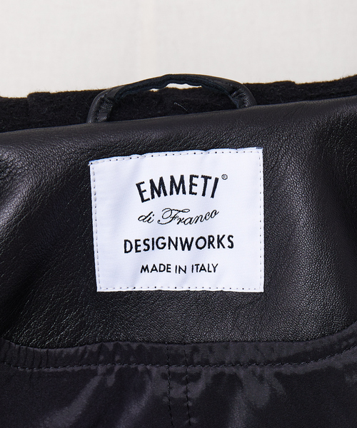 EMMETI(エンメティ)の「【別注】EMMETI / エンメティ フードブルゾン(ライダースジャケット・メンズ・ブラック・46/48/50)」の5枚目の写真