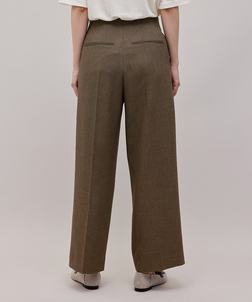 ROPE'（ロペ）の「【秋の新作】セットアップ対応/ハイウエストタックワイドパンツ（その他パンツ・レディース・ブラック/ダークブラウン・36/38/40）」の7枚目の写真