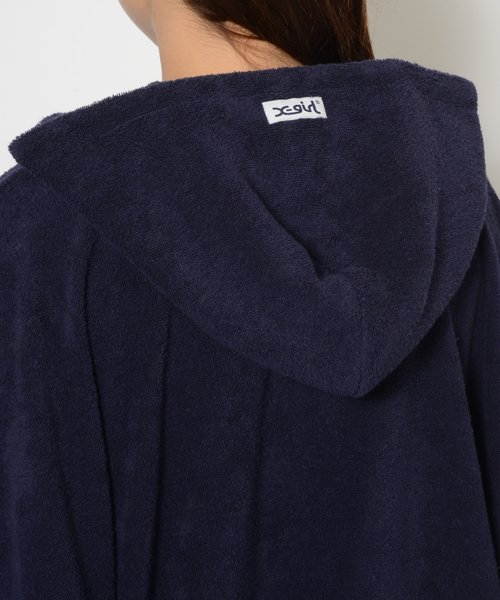 X-girl（エックスガール）の「PILE BIG PONCHO（パーカー・レディース・アッシュ/ネイビー・ONE SIZE）」の8枚目の写真