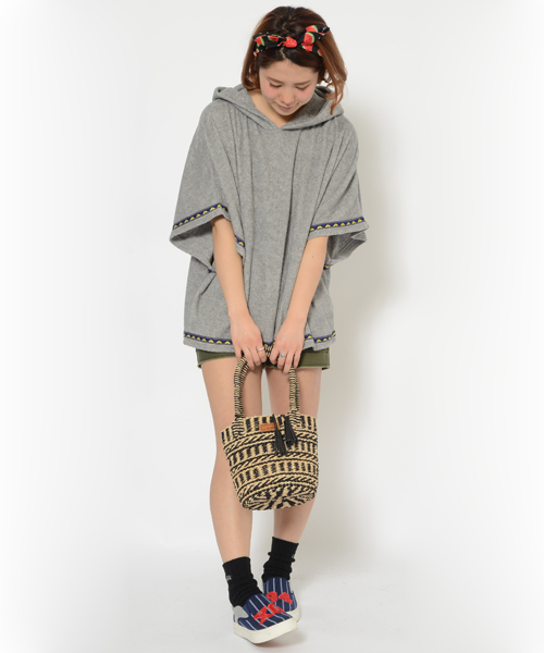 X-girl（エックスガール）の「PILE BIG PONCHO（パーカー・レディース・アッシュ/ネイビー・ONE SIZE）」の9枚目の写真