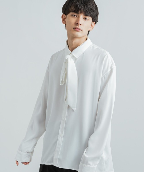 Rocky Monroe(ロッキーモンロー)の「オーバーサイズ 2Way とろみボウタイビッグシャツ(シャツ/ブラウス・メンズ・ブラック/グレー/ホワイト・M/L)」の2枚目の写真