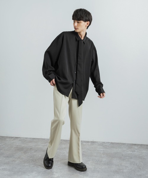 Rocky Monroe(ロッキーモンロー)の「オーバーサイズ 2Way とろみボウタイビッグシャツ(シャツ/ブラウス・メンズ・ブラック/グレー/ホワイト・M/L)」の18枚目の写真