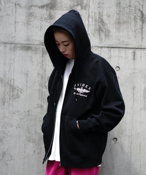 AVIREX(アヴィレックス)の「VARSITY LOGO SWEAT PARKA/ バーシティーロゴスウェットパーカー(パーカー・レディース・グリーン/ブラック/ホワイト/オレンジ・L/XL/M/2XL)」の14枚目の写真