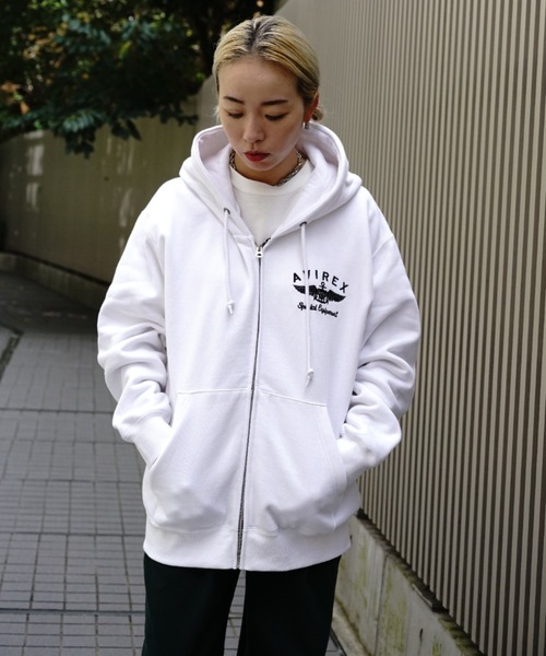 AVIREX(アヴィレックス)の「VARSITY LOGO SWEAT PARKA/ バーシティーロゴスウェットパーカー(パーカー・レディース・グリーン/ブラック/ホワイト/オレンジ・L/XL/M/2XL)」の20枚目の写真