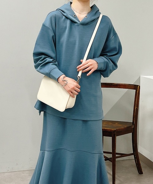 un dix cors（アンディコール）の「ダンボールニット