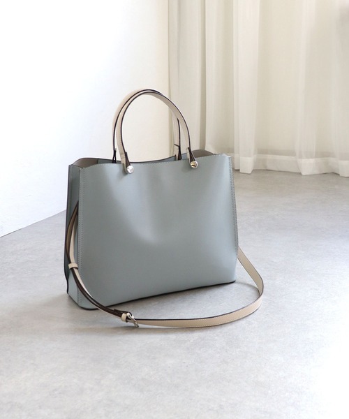 MIAN （ミアン）の「CLIVIA / 横型A4トートバッグ（トートバッグ・レディース・モカ/グレー/アイボリー/ブラック/ブラウン/グリーン/サックスブルー・FREE）」の7枚目の写真
