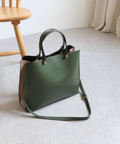 MIAN （ミアン）の「CLIVIA / 横型A4トートバッグ（トートバッグ・レディース・モカ/グレー/アイボリー/ブラック/ブラウン/グリーン/サックスブルー・FREE）」の6枚目の写真