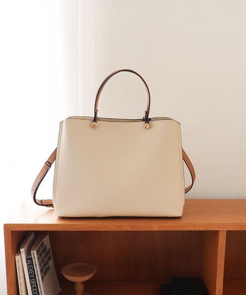 MIAN （ミアン）の「CLIVIA / 横型A4トートバッグ（トートバッグ・レディース・モカ/グレー/アイボリー/ブラック/ブラウン/グリーン/サックスブルー・FREE）」の20枚目の写真