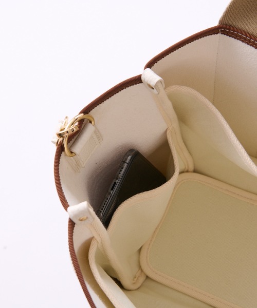 cache cache(カシュ カシュ)の「cache cache 太ショルダー付き2way トートバッグ(トートバッグ・レディース・ブラック/アイボリー/グレー・フリー)」の11枚目の写真