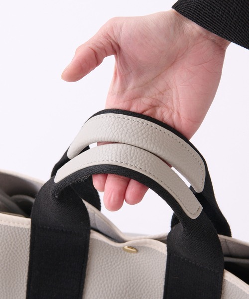 cache cache(カシュ カシュ)の「cache cache 太ショルダー付き2way トートバッグ(トートバッグ・レディース・ブラック/アイボリー/グレー・フリー)」の21枚目の写真