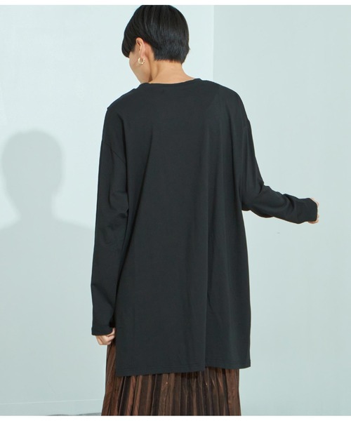 Settimissimo(セッティミッシモ)の「シルケット天竺レイヤードロングTシャツ(Tシャツ/カットソー・レディース・ブラック/グリーン/キャメル・FREE)」の5枚目の写真