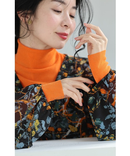 cawaii（カワイイ）の「色足しカラーレイヤードシアーインナーハイネック　イロタス（Tシャツ/カットソー・レディース・オレンジ/パープル/グリーン/サーモンピンク/イエロー・S-M）」の5枚目の写真