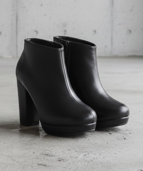 LibertyDoll（リバティードール）の「LibertyDoll/+10cm チャンキーヒールストームショートブーティ(9023)（ブーツ・レディース・ダークブラウン/ブラック系その他/ブラック/アイボリー・L/S/LL/M）」の3枚目の写真