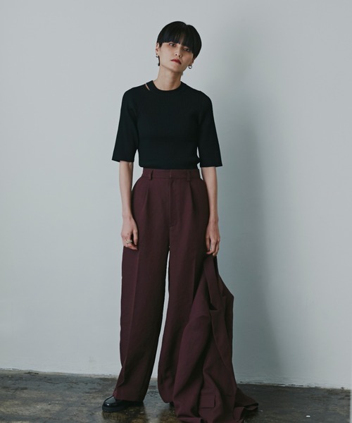 mici（ミチ）の「(mici)スリットネックプルオーバー（ニット/セーター・レディース・ブラック/ピンク・FREE）」の6枚目の写真