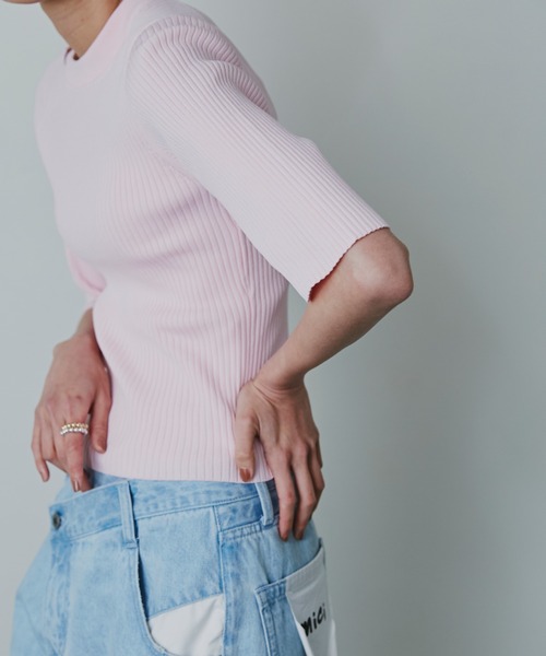 mici（ミチ）の「(mici)スリットネックプルオーバー（ニット/セーター・レディース・ブラック/ピンク・FREE）」の16枚目の写真